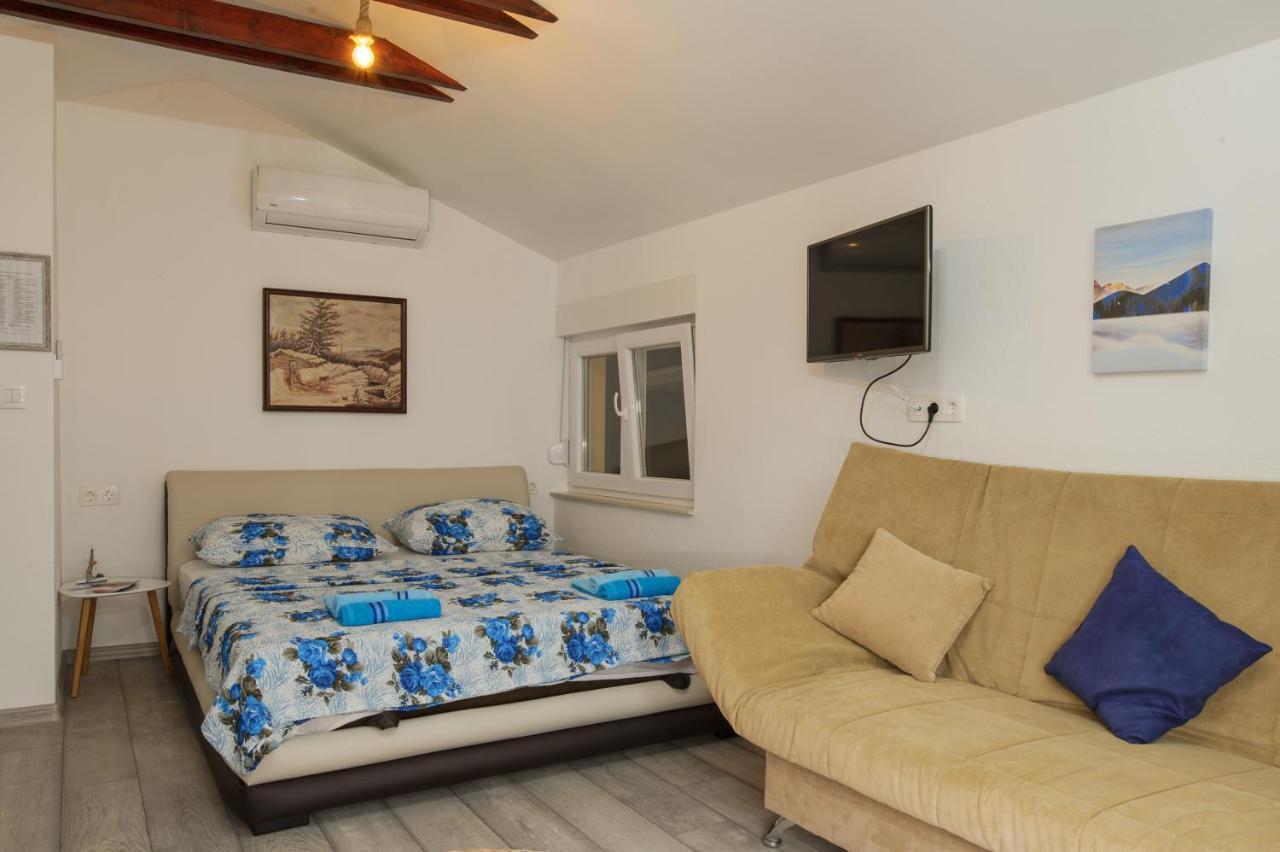 Studio Apartments Kim - Dilberovic Mostar Bagian luar foto