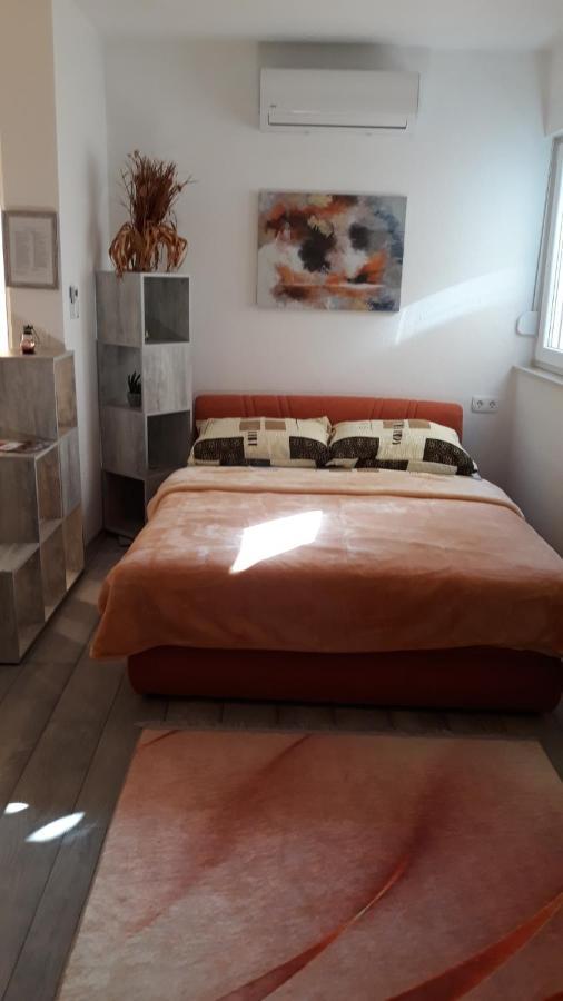 Studio Apartments Kim - Dilberovic Mostar Bagian luar foto