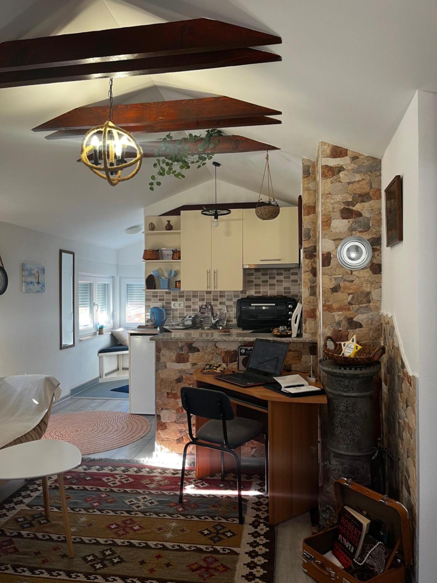 Studio Apartments Kim - Dilberovic Mostar Bagian luar foto
