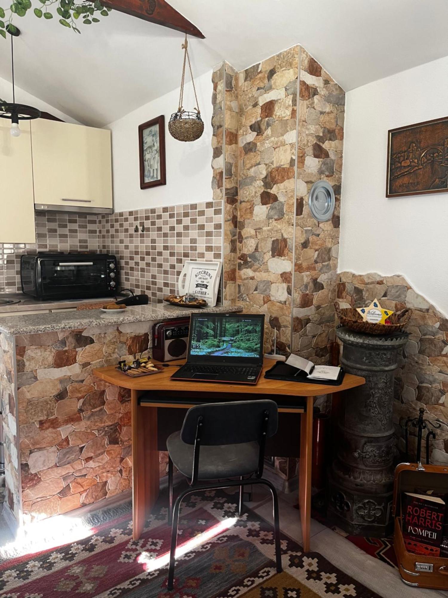 Studio Apartments Kim - Dilberovic Mostar Bagian luar foto